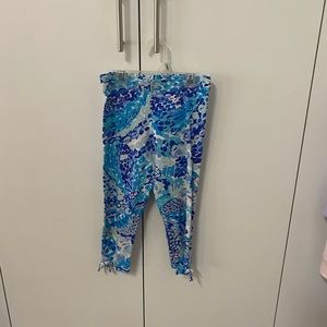 lily pulitzer cropped leggings.